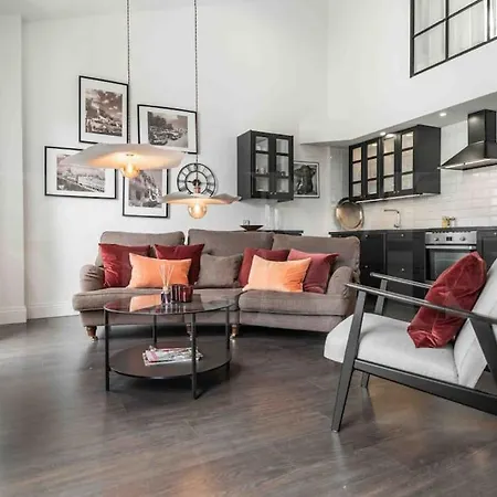 Apartment Bright Spacious Duplex With Terrace By Rems