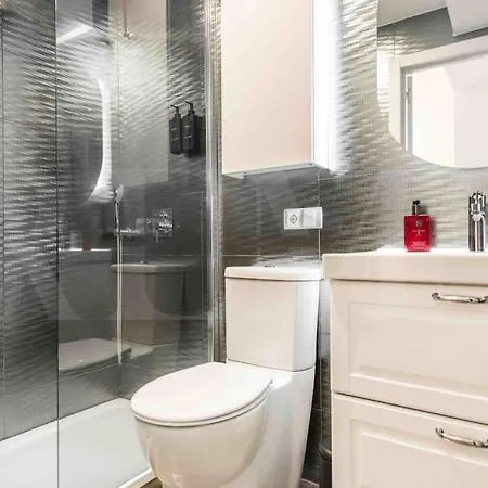 Apartment Bright Spacious Duplex With Terrace By Rems *