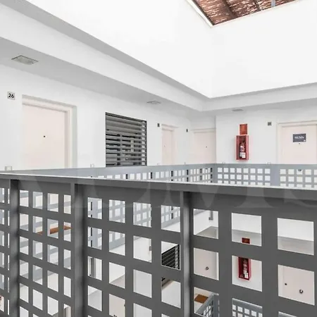 Bright Spacious Duplex With Terrace By Rems *