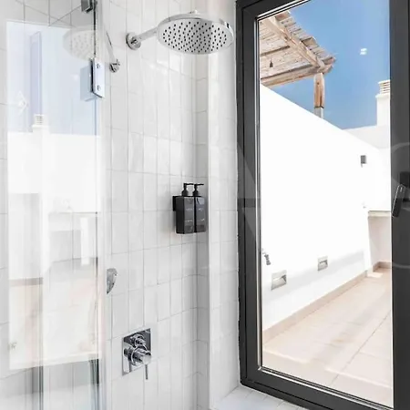 Apartment Bright Spacious Duplex With Terrace By Rems