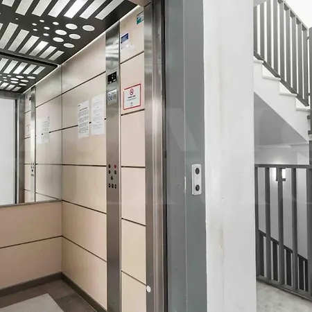 Apartment Bright Spacious Duplex With Terrace By Rems *